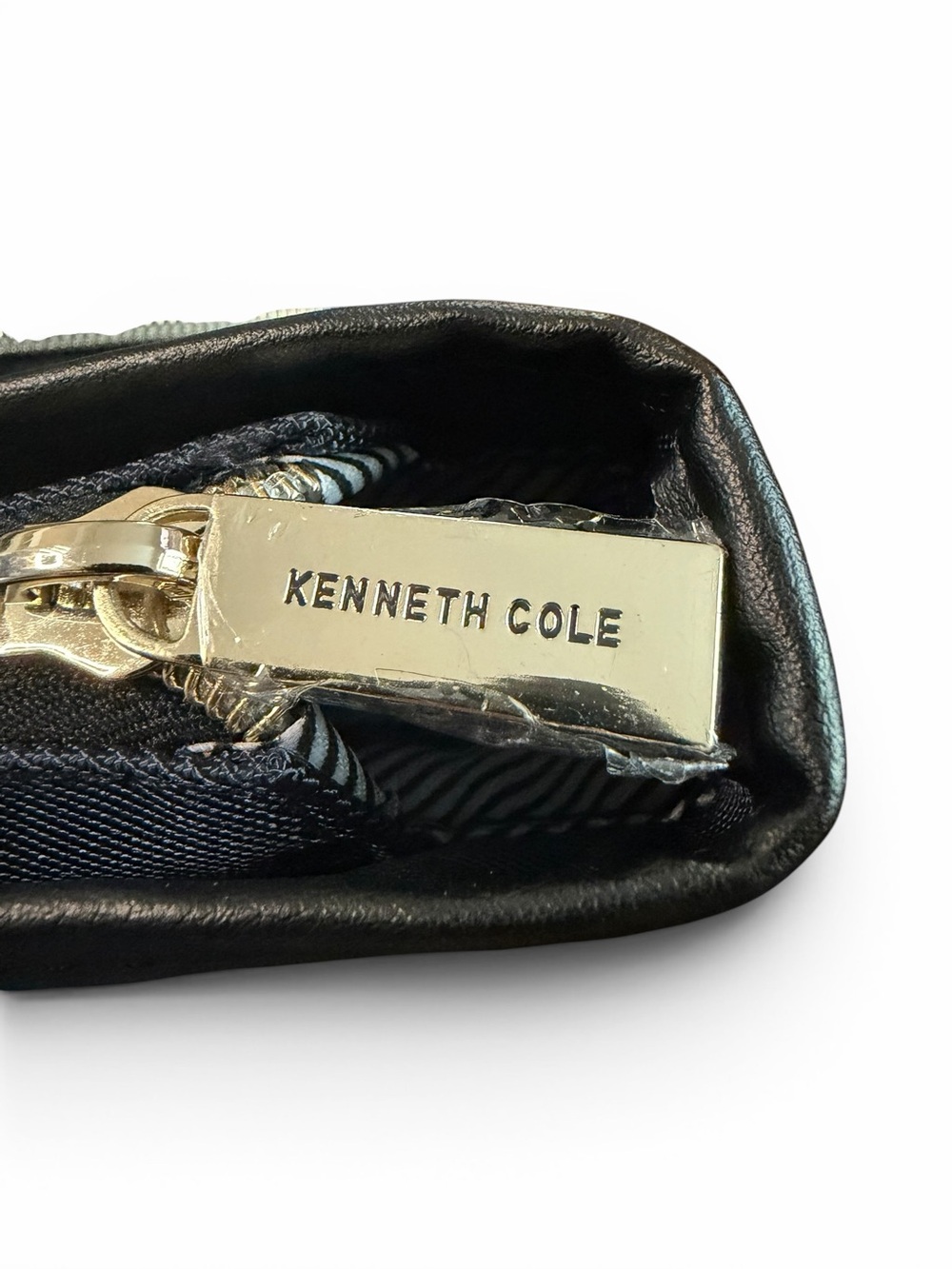 NWT Reaction Kenneth Cole Chelsea Navy Quilted Tote with Gold Trim - Picture 3 of 16